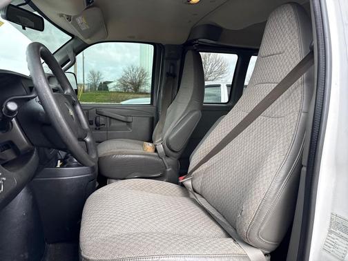 2016 Chevrolet Express 3500 LT