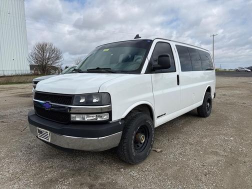 2016 Chevrolet Express 3500 LT