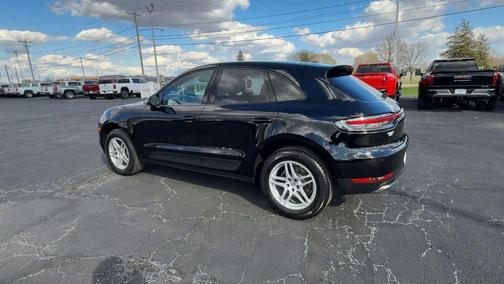 2021 Porsche Macan Macan