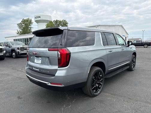 Sterling Metallic 2026 GMC Yukon XL 4WD Elevation