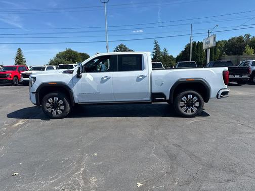 Glacier White Tricoat 2026 GMC Sierra 3500 Denali