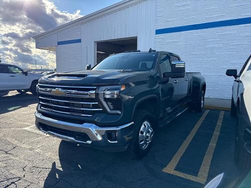 2025 Chevrolet Silverado 3500 LTZ