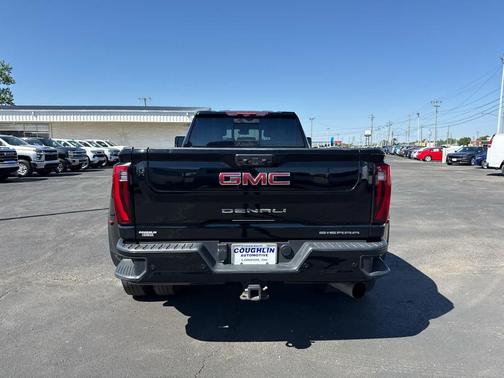 Onyx Black 2025 GMC Sierra 3500 Denali