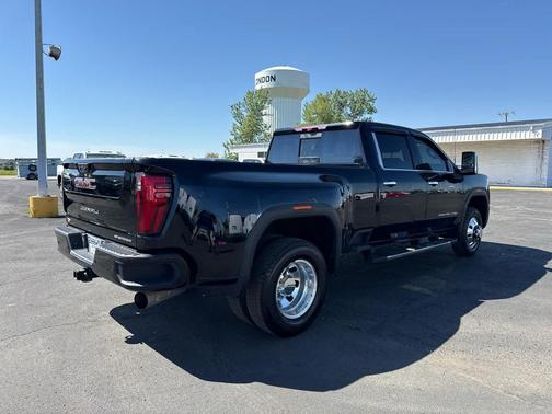 Onyx Black 2025 GMC Sierra 3500 Denali