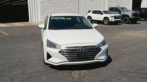 2019 Hyundai ELANTRA SE
