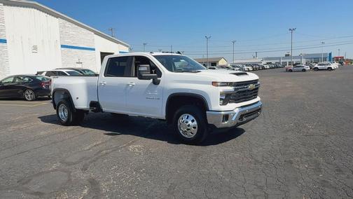 2025 Chevrolet Silverado 3500 LT