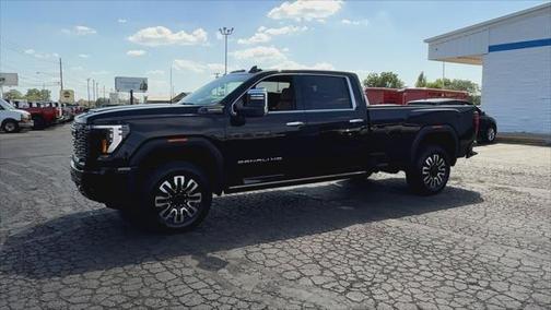 2025 GMC Sierra 3500 Denali