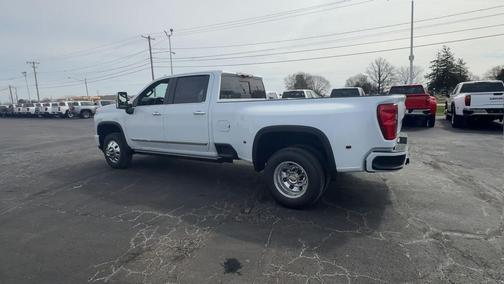 Polar White Tricoat 2026 Chevrolet Silverado 3500 High Country