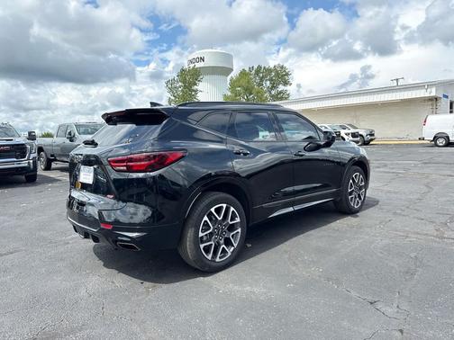 Black 2023 Chevrolet Blazer RS