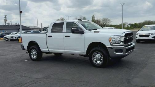 Bright White Clearcoat 2023 RAM 2500 Tradesman Crew Cab 4x4 6'4' Box