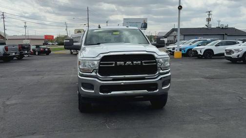 Bright White Clearcoat 2023 RAM 2500 Tradesman Crew Cab 4x4 6'4' Box