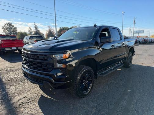 Black 2025 Chevrolet Silverado 1500 Custom Trail Boss