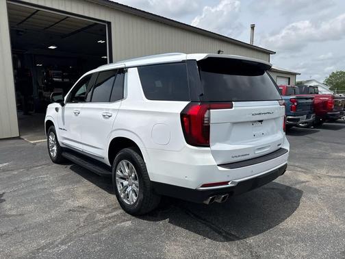 Summit White 2025 GMC Yukon Denali