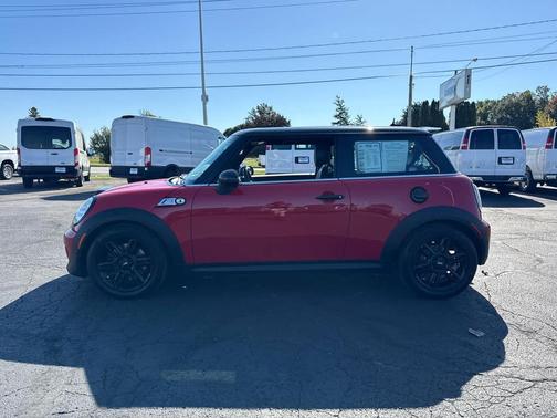 Chili Red 2013 MINI Hardtop Cooper S