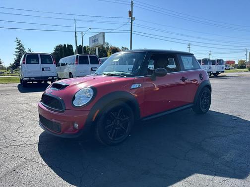 Chili Red 2013 MINI Hardtop Cooper S