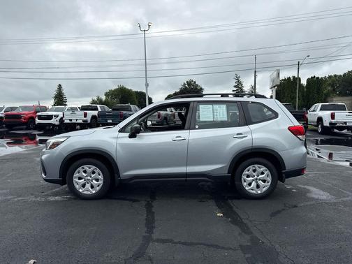 Ice Silver Metallic 2019 Subaru Forester Base