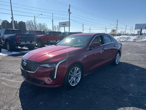 2023 Cadillac CT4 Luxury