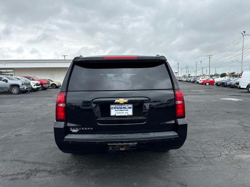 Black 2016 Chevrolet Suburban LT