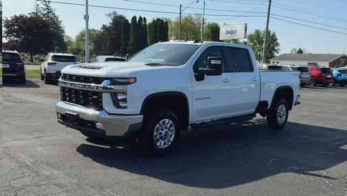 Summit White 2022 Chevrolet Silverado 2500 LT