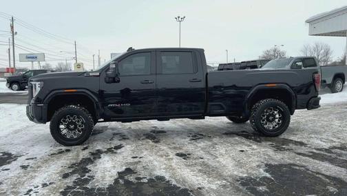 2025 GMC Sierra 3500 AT4