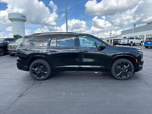 Mosaic Black Metallic 2027 Chevrolet Traverse RS