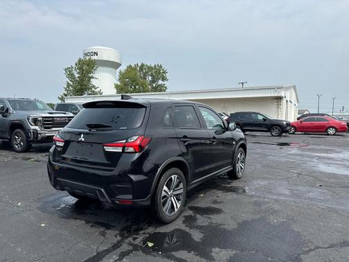 Labrador Black Pearl 2024 Mitsubishi Outlander Sport 2.0 ES