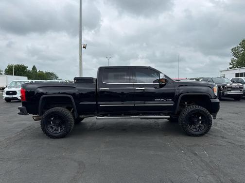 Onyx Black 2016 GMC Sierra 2500 Denali