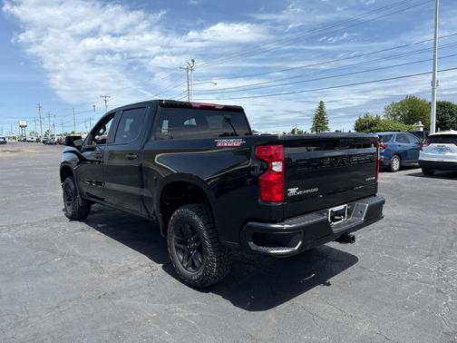 Black 2026 Chevrolet Silverado 1500 Custom Trail Boss
