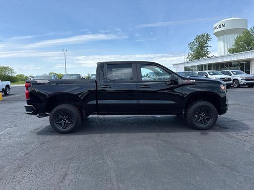 Black 2026 Chevrolet Silverado 1500 Custom Trail Boss