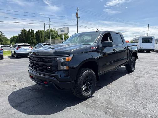 Black 2026 Chevrolet Silverado 1500 Custom Trail Boss