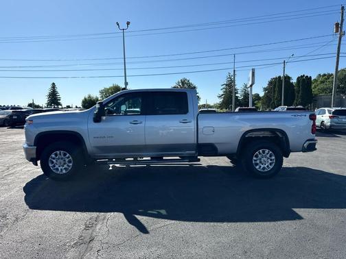 Silver Ice Metallic 2023 Chevrolet Silverado 3500 LT