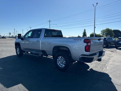 Silver Ice Metallic 2023 Chevrolet Silverado 3500 LT