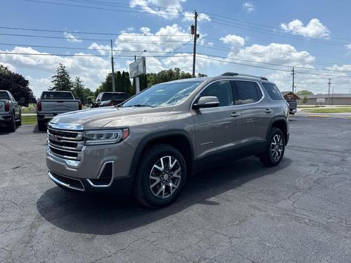 Light Stone Metallic 2023 GMC Acadia AWD SLE