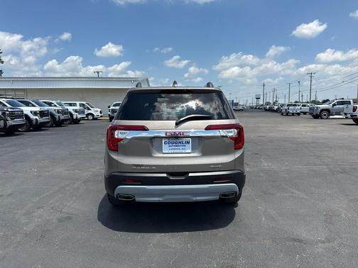 Light Stone Metallic 2023 GMC Acadia AWD SLE