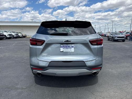 Sterling Gray Metallic 2023 Chevrolet Blazer 2LT