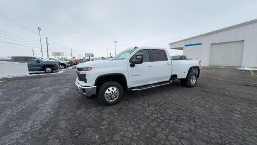 2026 Chevrolet Silverado 3500 LT