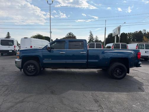 Deep Ocean Blue Metallic 2016 Chevrolet Silverado 3500 LTZ