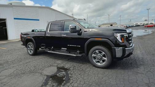 2025 GMC Sierra 3500 SLT