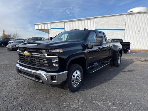 2026 Chevrolet Silverado 3500 LT