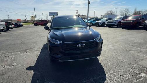 AGATE BLACK METALLIC 2025 Ford Escape ST-Line