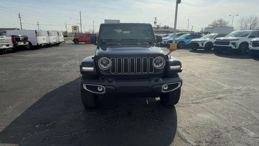 2025 Jeep Wrangler 4xe Sahara