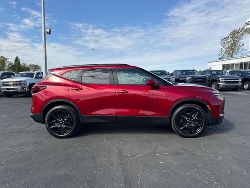 Radiant Red Tintcoat 2026 Chevrolet Blazer 2LT