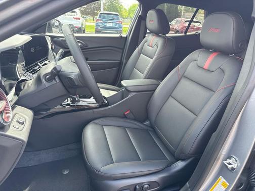 Sterling Gray Metallic 2026 Chevrolet Trax FWD 2RS
