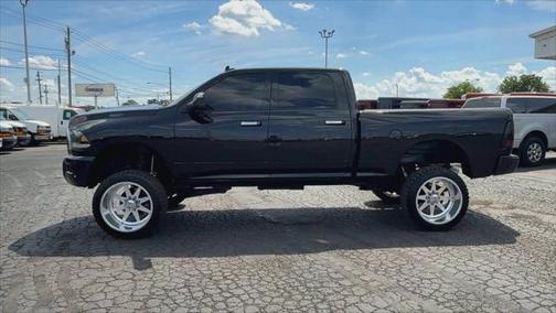 2017 RAM 2500 Laramie Crew Cab 4x4 6'4' Box