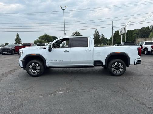 Glacier White Tricoat 2026 GMC Sierra 2500 Denali