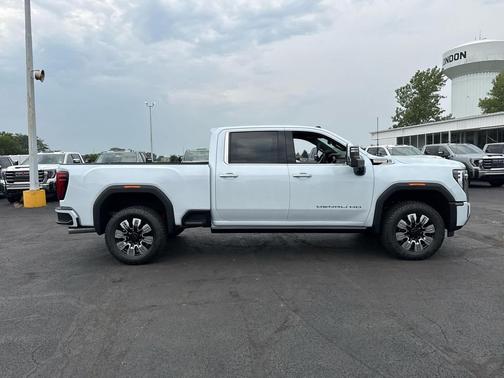 Glacier White Tricoat 2026 GMC Sierra 2500 Denali