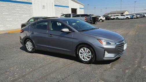 2019 Hyundai ELANTRA SE