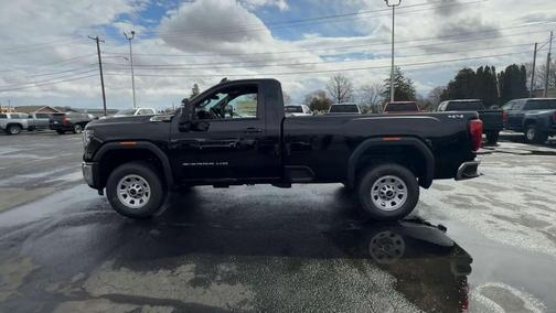 Onyx Black 2026 GMC Sierra 2500 Pro