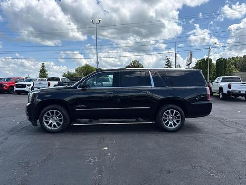 Onyx Black 2017 GMC Yukon XL Denali