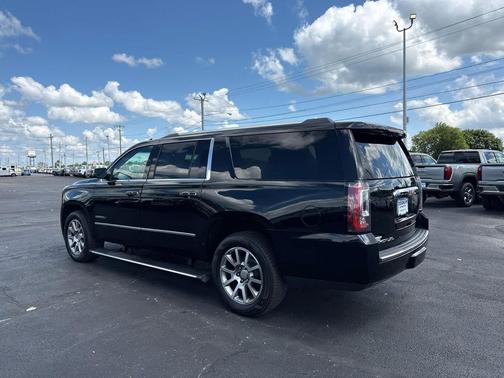 Onyx Black 2017 GMC Yukon XL Denali